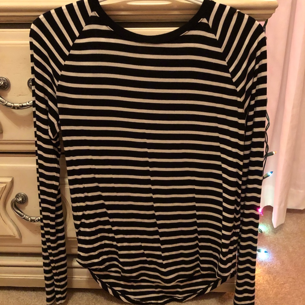 Black and white stripe shirt